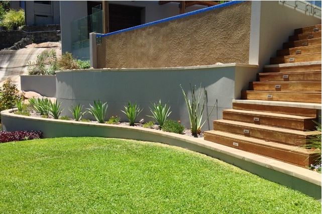 Palm Beach Retaining Wall by Swimming Pool