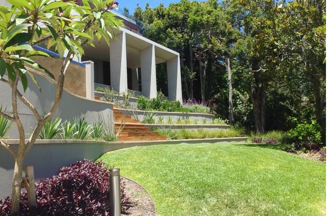 Palm Beach Steep Slope Swimming Pool