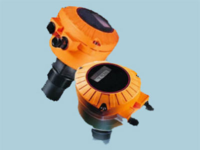 Ultrasonic liquid level transmitters
